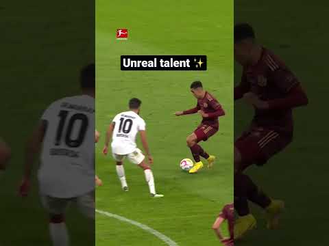 UNREAL Dribbling 🤩 Musiala vs. 7️⃣ Defenders – spainfutbol.es